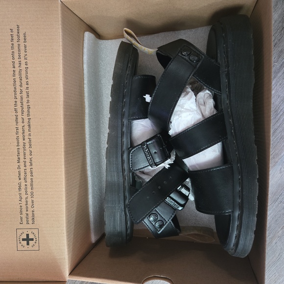 Dr. Martens Gryphon Airwair Sandal - Picture 8 of 11